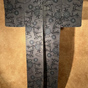 Vintage Unlined Tsumugi Silk Kimono / Flowing Water Flower Zen Cool / Good Condition image 10