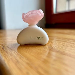 Pivoine Mini Perfume Vintage 1980s – Rare Collectible Miniature 7.5 ml Full Bottle