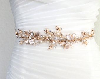 Cinturón de vestido de novia de hoja floral dorada o plateada. Faja nupcial de perlas de agua dulce de cristal. Faja de flores de rubor con alambre de diamantes de imitación. HECHICERA