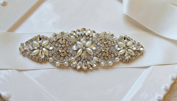 Bridal Beaded Austrian Crystal & Pearl Sash. Rhinestone  display picture 1