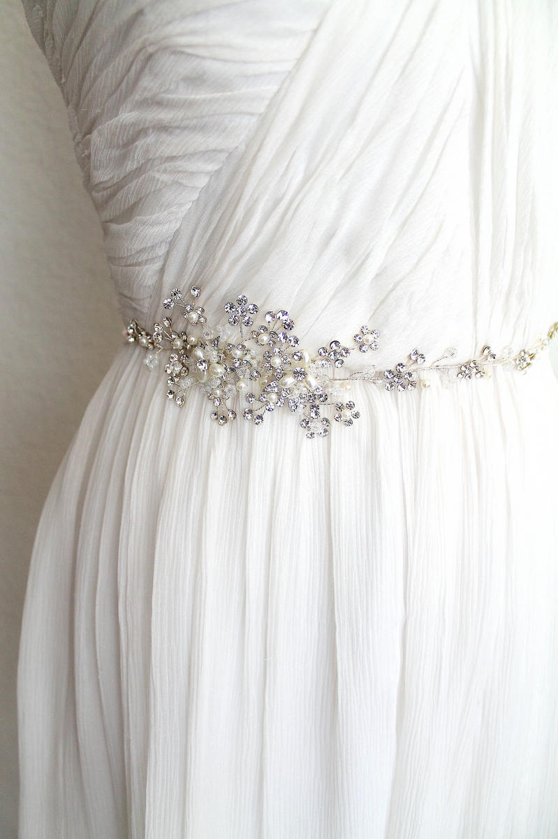 Silver or Gold Leaf Vine Wedding Dress Belt. Boho Crystal - Etsy Canada