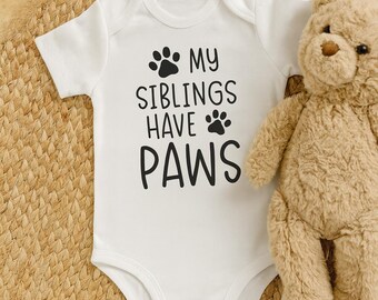 Baby bodysuit "My Siblings Have Paws" – organic short-sleeved bodysuit for animal lovers – gift for birth, baby shower & pet families – unisex sustainable