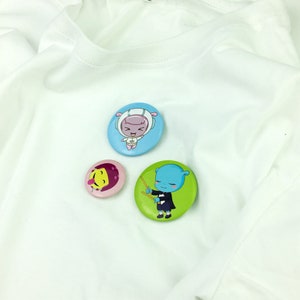 100 Custom Button Badge, custom pins, Pinback Buttons, Button badges, Pin Badge, Custom Party Favor, Custom Wedding Favor, Bulk Buttons