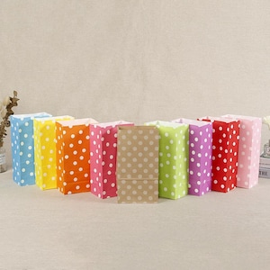 100 bolsas de papel de colores con fondo cuadrado, bolsillo plano, ecológicas, reutilizables, con logotipo impreso.