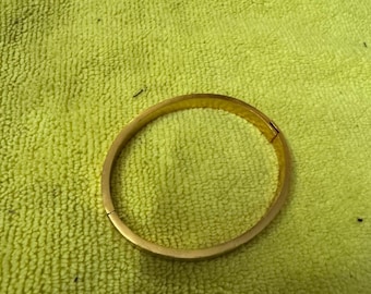 Gold Plated Cuff Bangle: Round Design Bracelet, Unisex Size 6-9 Inch