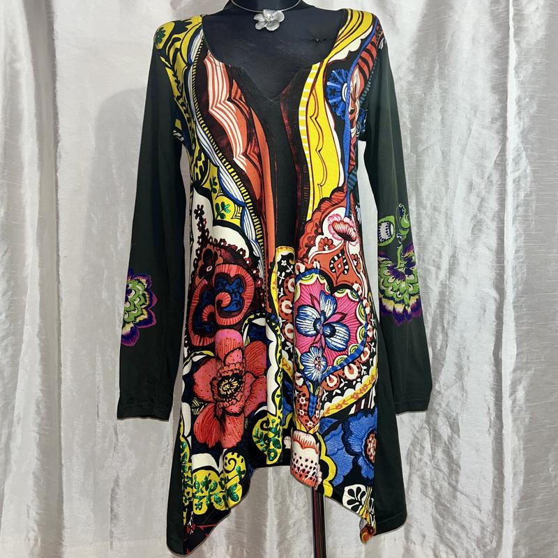 midi dress with long sleeves Petal and Pup Women's Farrow Long Sleeve Midi Dress main image 0