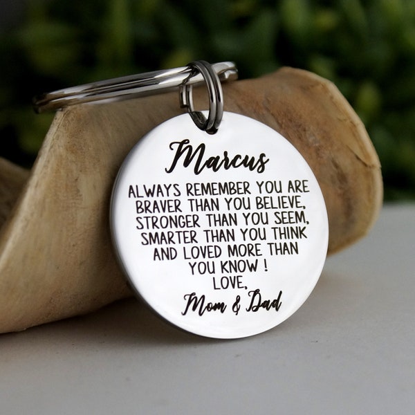 Gift for Son or Daughter from Mom or Mom and Dad, Personalized Key chain for Son or Daughter, Love Mom, Graduation gift from Mom and Dad