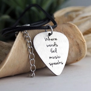 Collar con púa de guitarra personalizada • Púa de guitarra personalizada • Púa de guitarra de acero inoxidable personalizada • Collar con frase favorita • Collar para hombre
