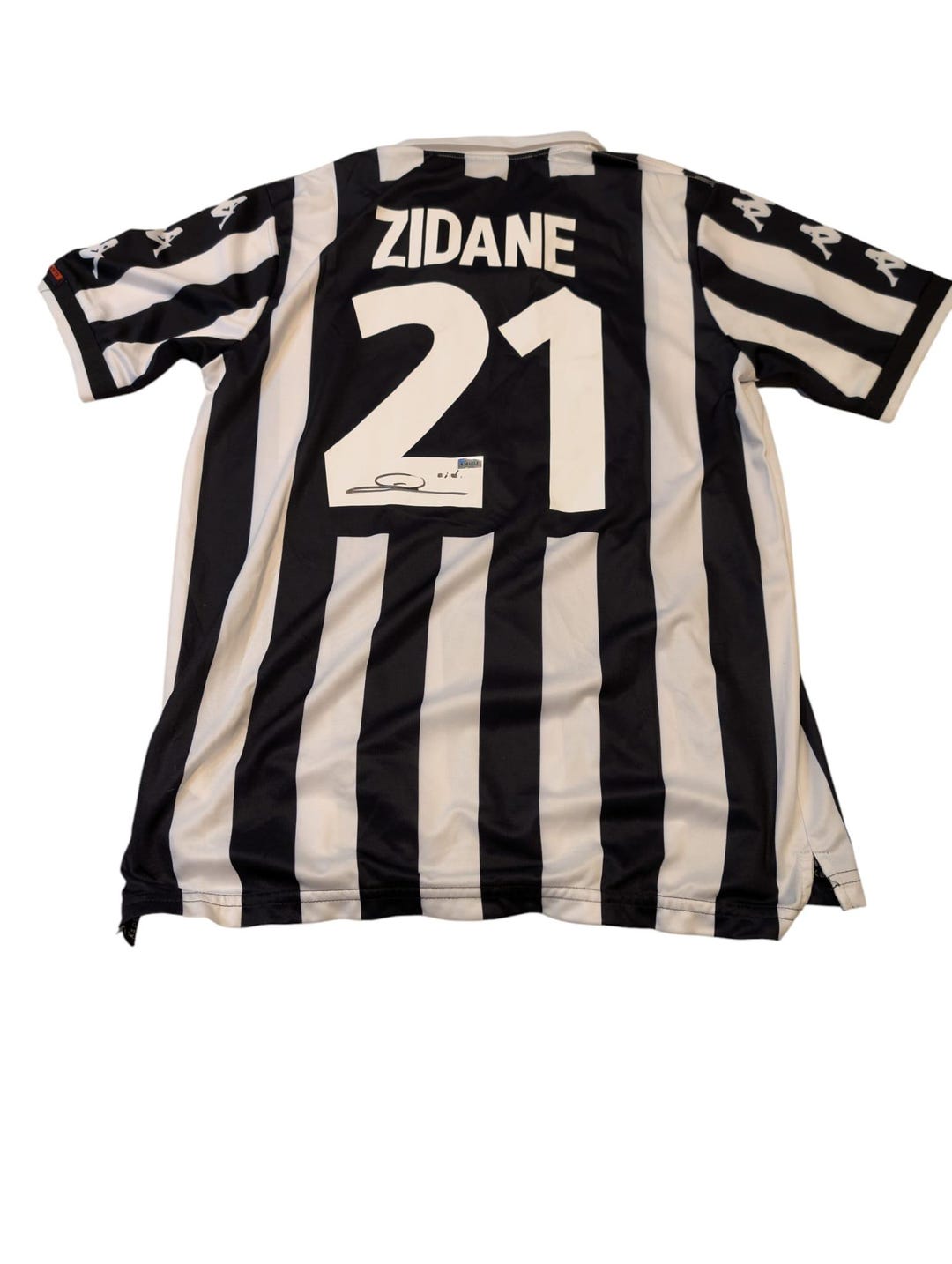 Juventus Home Jersey #21 Zinedine Zidane – Signed Football Shirt