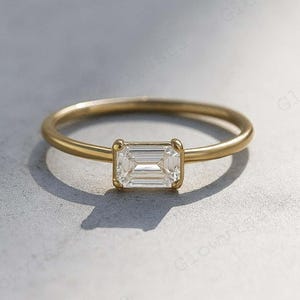 2.5ct Emerald Moissanite Engagement Ring, Half Bezel Solitaire Diamond Ring, East-West Classic Anniversary Ring, 18k Solid Gold Wedding Ring