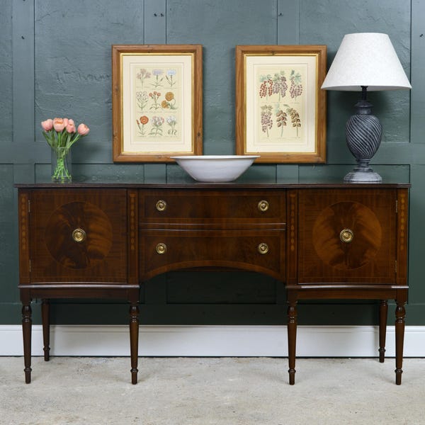 Regency Style Mahogany Sideboard with Drawers - Serpentine
