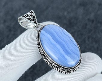 Colgante de ágata de encaje azul / Collar de piedras preciosas ovaladas naturales / Joyería de cristal curativo de plata esterlina hecha a mano, regalo de boda para ella