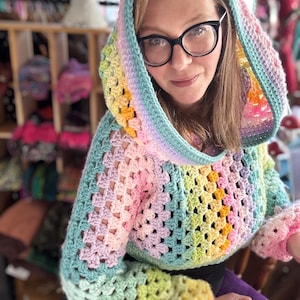 CROCHET PATTERN - Magic Hooded Jumper. Hexi granny stitch sweater with hood. Confident beginner. Written instructions and shorthand.