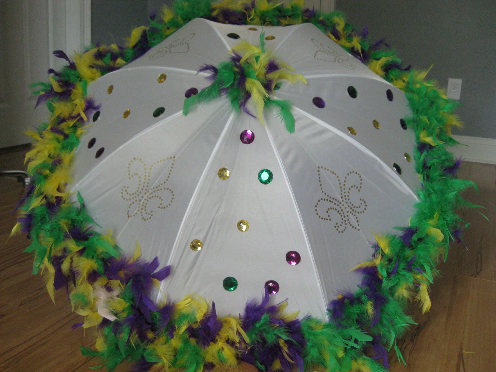 WILLBOND 3 Pieces Mardi Gras Decorations 49 Feet Mardi Gras Tinsel Gar —  CHIMIYA
