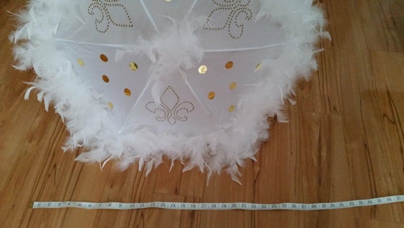 Trouwen Accessoires Paraplus and MRS MR Wedding Second Line Umbrellas- set of 2- Straight from New Orleans Hand painted- Feathers or Fringe- Wedding Umbrella Parasol 