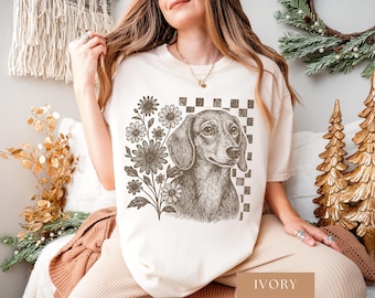 Comfort Colors Vintage Dachshund Shirt, Sausage Dog Tee, Weenie Dog TShirt, Dachshund Mom & Dachshund Dad Gift, Cottagecore Dogs Retro Tee