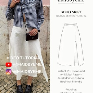 Puede incluir: Una persona lleva una camisa de cuadros blancos y negros y una falda de lino blanca con una abertura lateral. La imagen incluye el texto "BOHO SKIRT DIGITAL SEWING PATTERN" y "VIDEO TUTORIAL @MAIDBYEME". El patrón requiere 2 metros de tela.