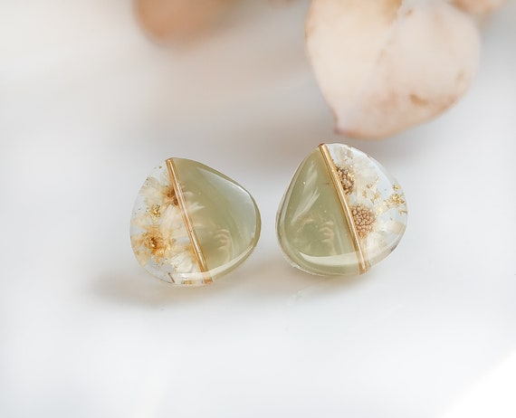 Dried Flower Stud Earrings: Hypoallergenic Plastic Posts, Metal-Free
