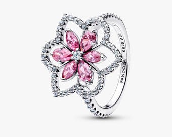 Anillo de cóctel Pandora de plata de ley 925 con circonitas cúbicas pavé y diseño de doble flor rosa brillante.