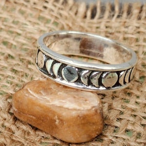 Moon Phase 925 Sterling Silver Ring with Garnet Boho Celestial Jewelry,Handmade Lunar Cycle Band,Astrology & Spiritual Gift