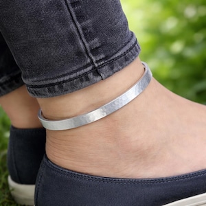 Hammered Silver Open Bangle Anklet, Minimalist Boho Foot Jewelry