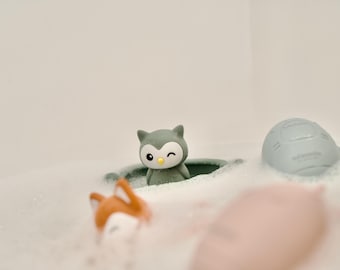 Silicone Sensory Bath Toys: Critters and Cars, Sensory Play - multicolour