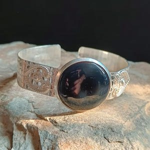 Armreif aus rundem, natürlichem schwarzem Onyx, filigranes Vintage-Armband
