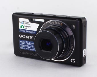 Sony Cyber-shot DSC-H2 6.0MP Digital Camera - Silver (takes 2 AA