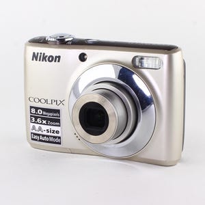 Nikon Coolpix L21 - 8,0 mégapixels - Appareil photo numérique 2000