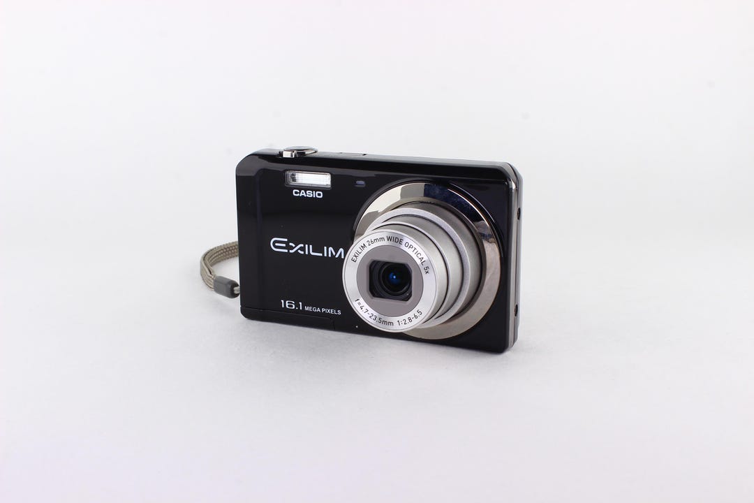 カシオ エクシリム EX ZS6 - 16.1メガピクセル - Y2Kカメラ - Etsy 日本