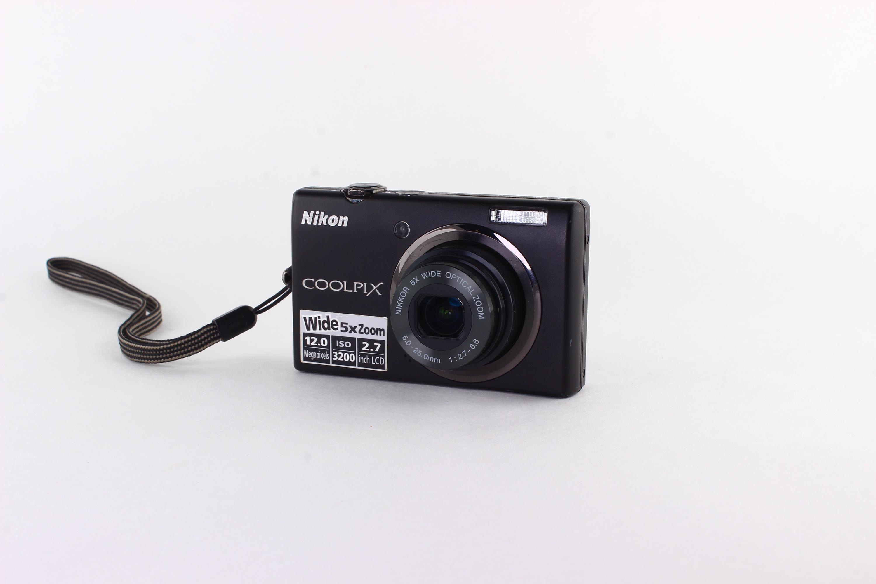Nikon デジタルカメラ COOLPIX S570