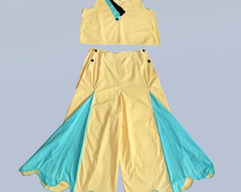 1930s Beach Pajamas / 30s Vibrant Bell Bottom Pant and Tank Set / Rare Sportswear
