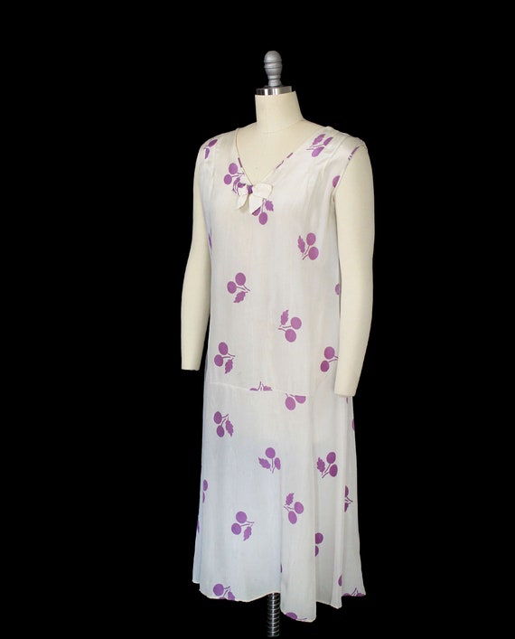 1920s Dress / Novelty CHERRIES 20s Dress / Silk M… - image 3