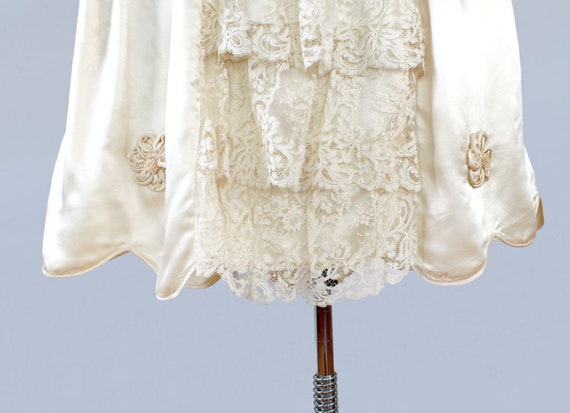 RESERVED --RARE 1920s Wedding Dress / 20s Robe de… - image 4