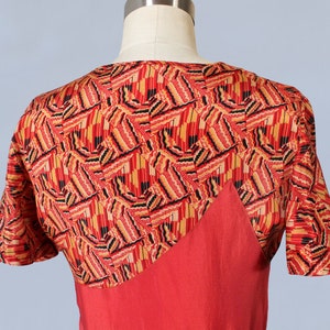 1930s Dress / Late 30s Day Dress / Red Art Deco Print / Flutter Sleeves image 4