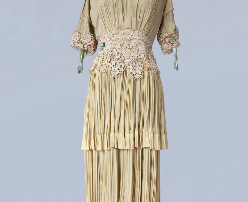 1910s Dress/ Edwardian Wedding Dress / RARE Ecru Pleated Gown / Very Wearable image 3