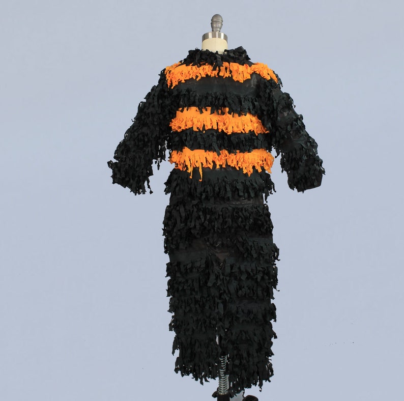 Rare Antique Halloween Costume / 1920s BUMBLE BEE Costume / 20s Crepe Paper Set with Wings and Matching Hat / Insect Bee Costume image 7