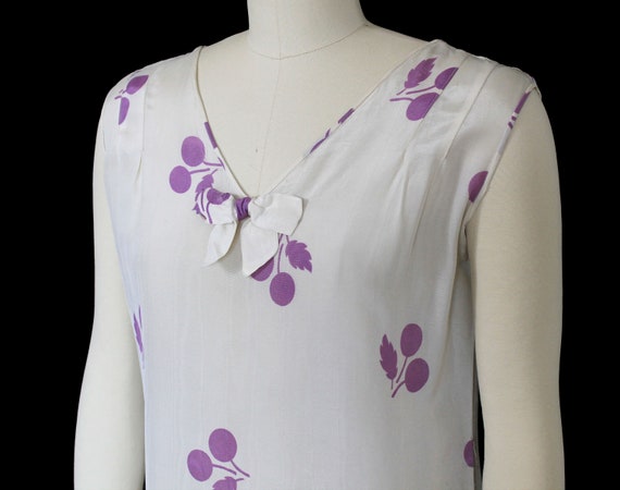 1920s Dress / Novelty CHERRIES 20s Dress / Silk M… - image 8