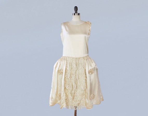 RARE 1920s Wedding Dress / 20s Robe de Style Ivory