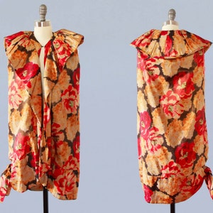 1920s Flapper Coat / 20s Floral Lame Cocoon Cape / MUSEUM / XS image 2