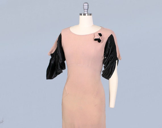 1930s Dress / Unusual 30s Pink Crepe Gown / Crazy… - image 5