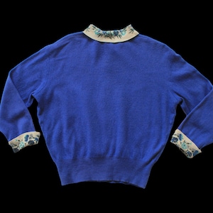 Midcentury Sweater / 50s Jantzen Cardigan / Blue Long Sleeve with Floral Collar and Cuffs / Knitwear image 2