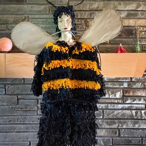 Rare Antique Halloween Costume / 1920s BUMBLE BEE Costume / 20s Crepe Paper Set with Wings and Matching Hat / Insect Bee Costume image 8