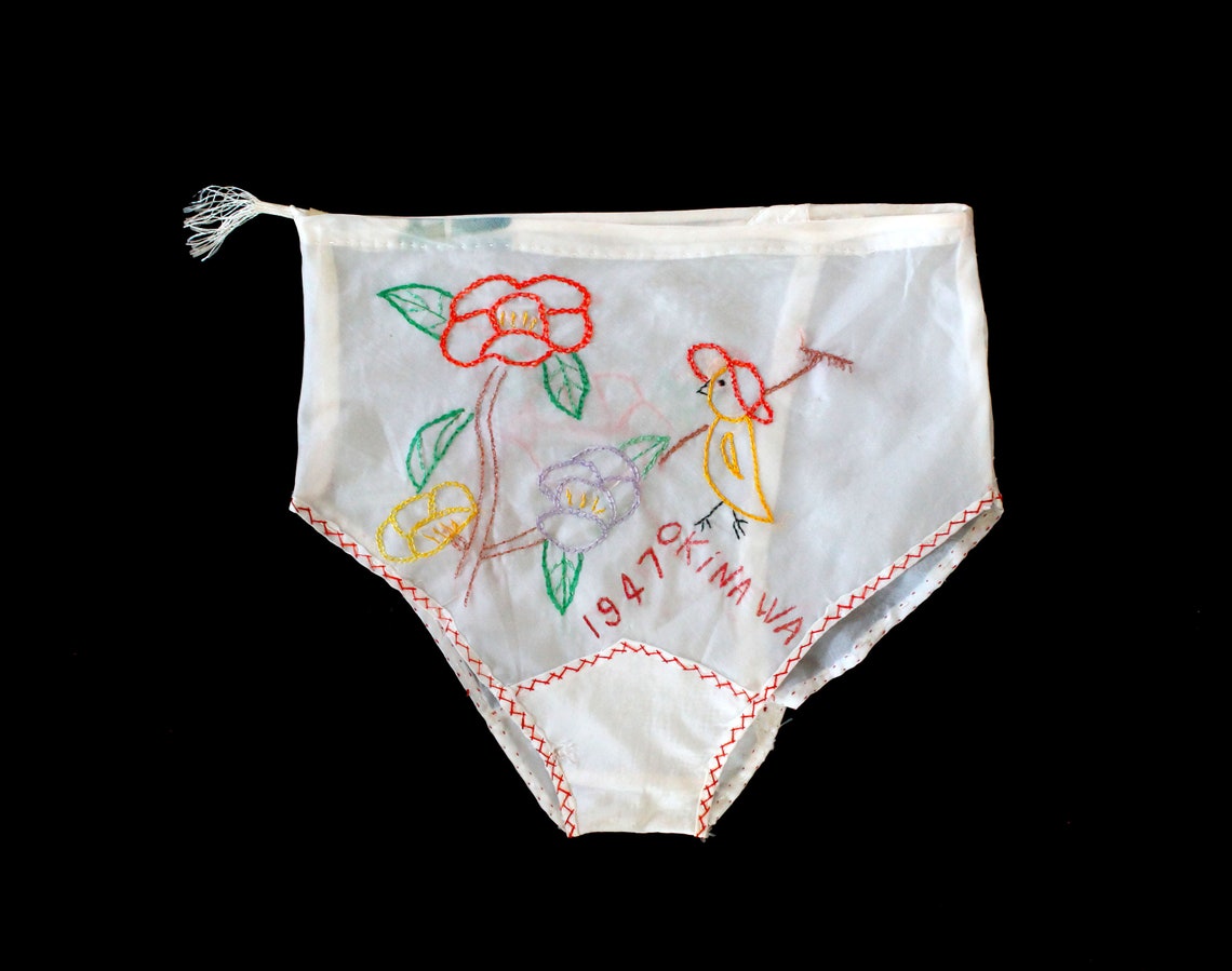 Rare 1940s WWII Lingerie Set / 40s Novelty Bra Panties / Etsy Canada