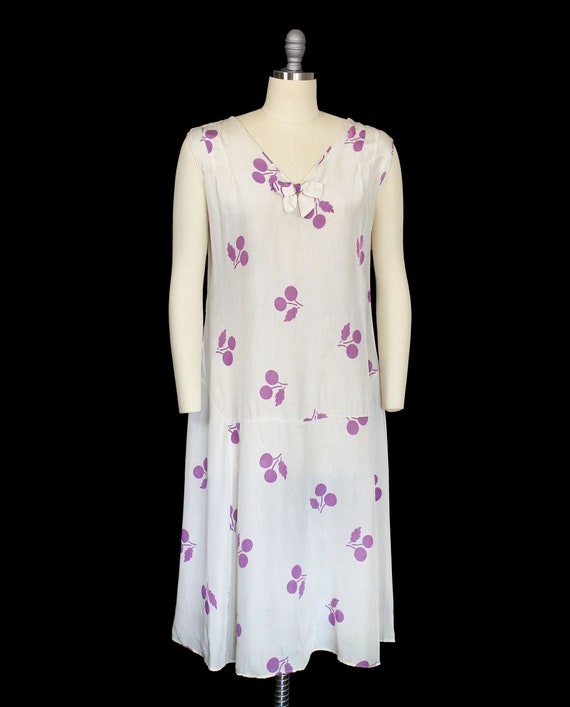 1920s Dress / Novelty CHERRIES 20s Dress / Silk M… - image 6