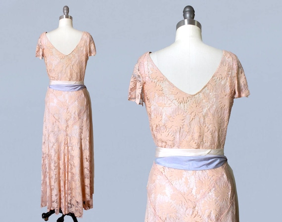 1930s Dress / 30s Peachy Pink Lace Gown / Wedding… - image 3