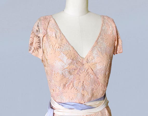 1930s Dress / 30s Peachy Pink Lace Gown / Wedding… - image 2