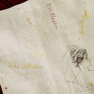 1910s Signature Pillowcase / Edwardian Autograph Memorial Linen / Hand Embroidered / Illustration
