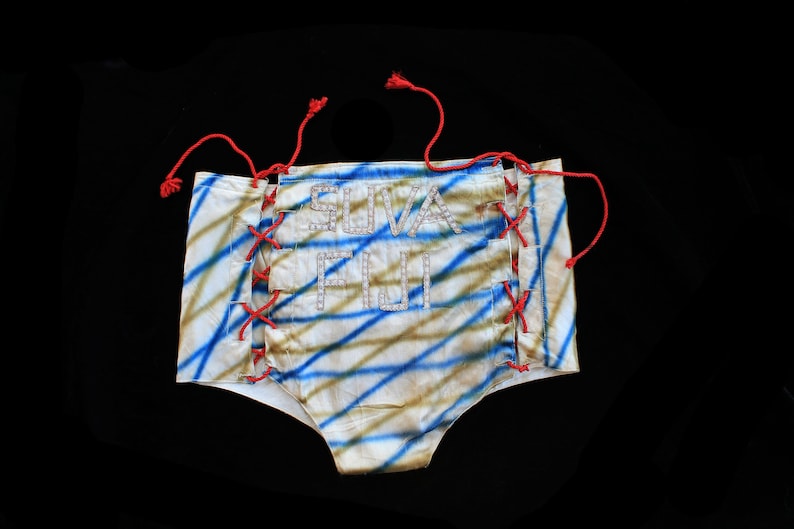 Rare! 1940s Lingerie / 40s WWII Novelty Panties / LACE UP Knickers / Suva Fiji / Embroidered 