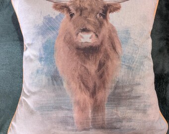 Ręcznie robiona poduszka w kształcie krowy szkockiej, tkanina bawełniana o wyglądzie lnu, ozdobiona uzupełniającą lamówką, doskonały prezent do domu